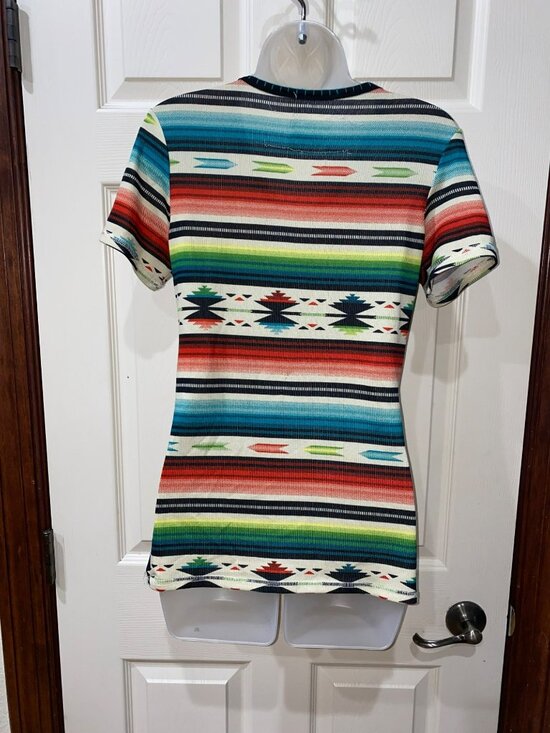 Double D Ranch Serape Womens Small V-Neck Aztec Print Short Sleeve Top – Multico - Picture 7 of 7